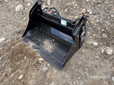 2026 GIYI GY-XKH39 39 in 4 in 1 Mini Godet pour chargeuse à différentiel (Unused)