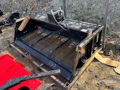 2026 GIYI GY-VB79 79 in Vibrating Godet de Criblage pour Chargeuse à Direction à Glissement (Unused)