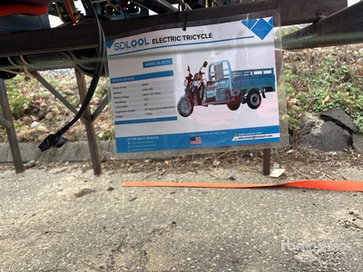 2026 SDLOOL SL-EC15 Three-Wheel Scooter (Unused)