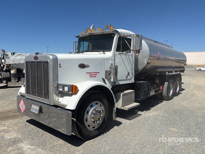 1990 Peterbilt 379 6x4 Camion citerne à eau