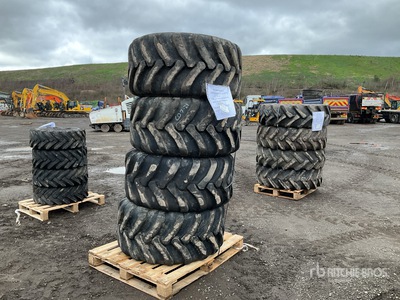 Quantity of (4) 500/60R22.5 Tires