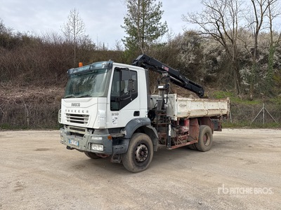2005 Hiab 102XS B-2 CL 3800 kg Articulated Boom on 2005 Iveco Trakker 310 4x2 Camion Benne Avec Grue Dump Truck with Crane