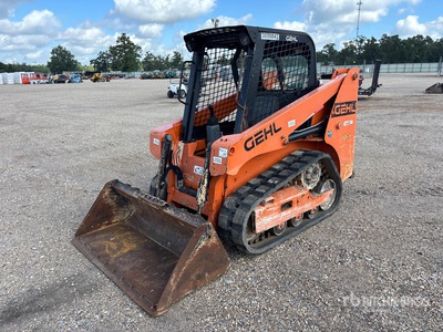 Gehl RT135 Oruga cargadora compacta