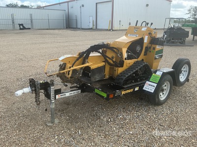 2021 Vermeer Tracked Stump Grinder w/2021 Vermeer TLR33 Trailer