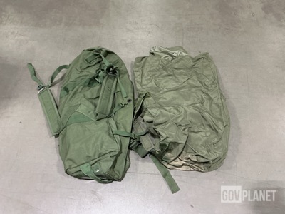 (66) Duffel Bags