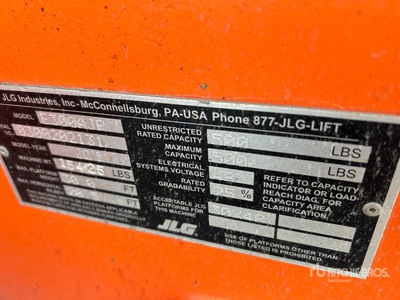 2015 JLG E300 AJP Articulating Boom Lift