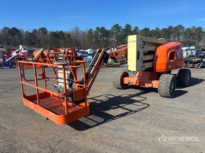 2015 JLG 450AJ 4WD Gasoline Articulating Boom Lift