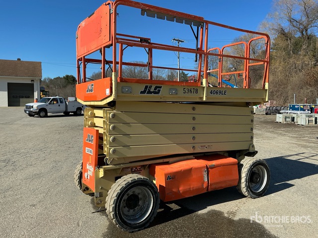 2017 JLG 4069LE Electric Scissor Lift