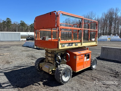 2017 JLG 260MRT Dual Fuel シザーリフト