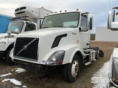 2017 Volvo VNL64T300 6x4 T/A Day Cab Truck Tractor