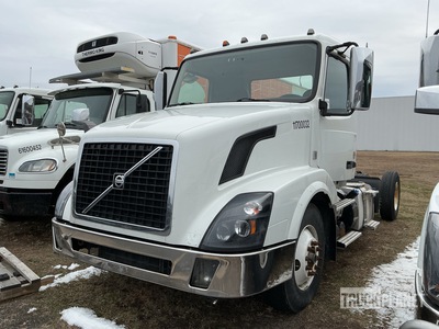 2017 Volvo VNL64T300 6x4 T/A Day Cab Truck Tractor