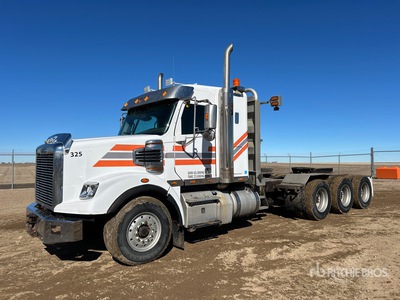 2015 Freightliner 122SD 8x6 Tri/A Sleeper Truck Tractor