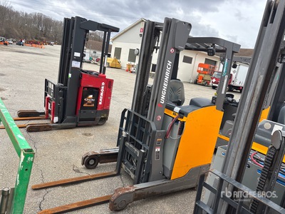 Jungheinrich EVT112 2646 lb Cushion Tire Forklift