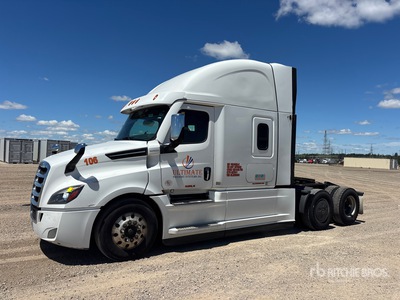 2022 Freightliner Cascadia 6x4 T/A Sleeper Truck Tractor