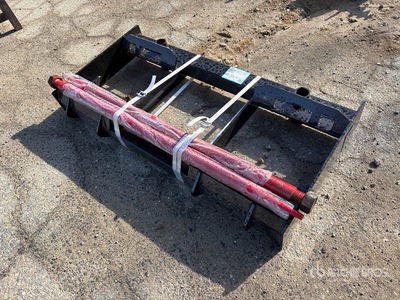 2026 GIYI GY-BF47 47 in Skid Steer Bale Spear (Unused)