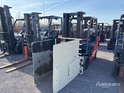 2012 Toyota 8FGCU25 4500 lb Cushion Tire Gabelstapler