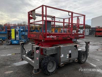 2017 Skyjack SJ6832 RT 4x4 Diesel Scissor Lift