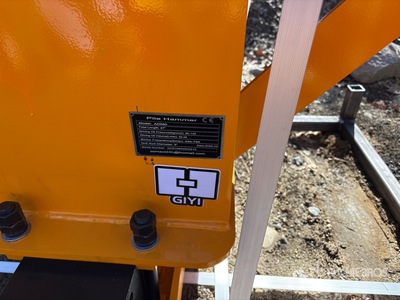 2026 GIYI GY-AD680 Kompaktlader-Pfostentreiber (Unused)