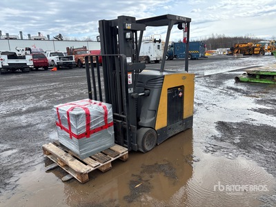 2000 Cat EC20KS 4000 lb Electric Forklift