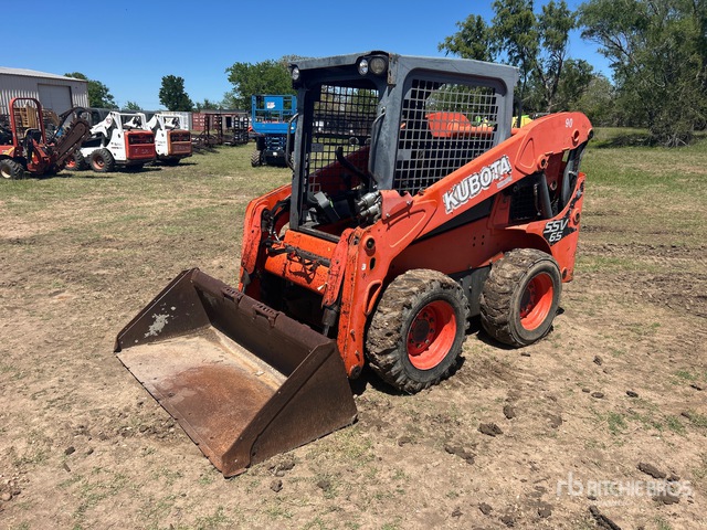 Kubota SSV65 Two-Speed Skid Steer Loader