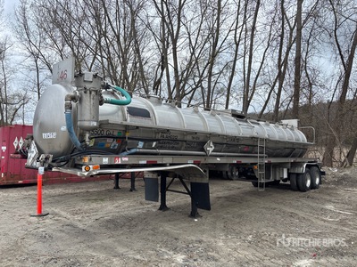 1990 Brenner Derakane  470 5500 gal T/A バキュームトレーラー