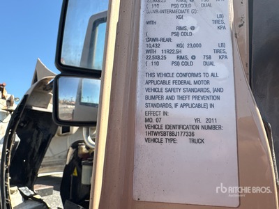 2011 International WorkStar 7600 Vacuum Tanker Truck