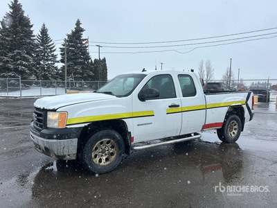 2013 GMC Sierra 1500 4x4 Extended Cab Pickup