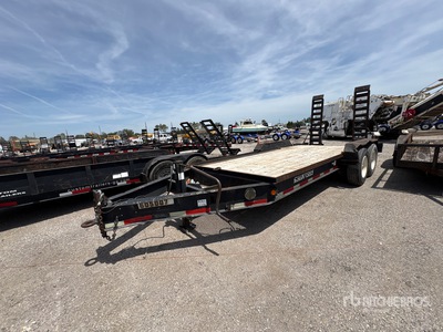 2017 Lucon 18 ft T/A Remolque Portamaquinaria