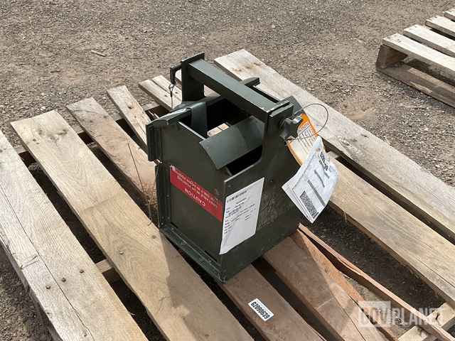 Aeronautical & Support Equipment 70106D100 Hydraulic Jack Adapter