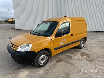 2011 Peugeot Partner Vehicule Utilitaire Cargo Van