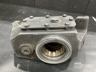 (2) AM General 6009352 Four Wheel Drive Hub Body Assemblies