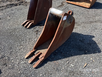 Wain-Roy XLS 14 in Digging Excavator Bucket