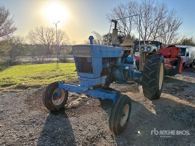 Ford Ciągnik 2WD (Inoperable)