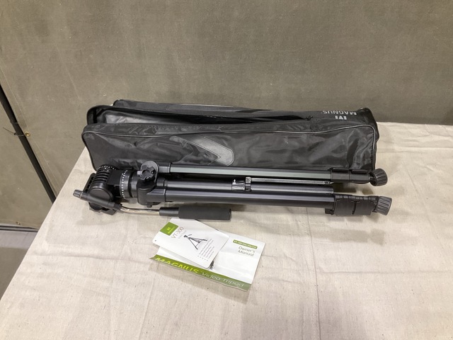 (5) Magnus VT-300 Video Tripods
