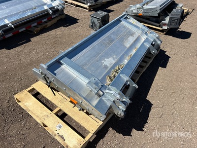 2024 Waltco HLF30 Hydraulic Tailgate