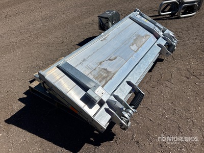 2024 Waltco HLF30 Hydraulic Tailgate