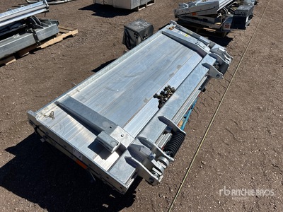 2024 Waltco HLF30 Hydraulic Tailgate