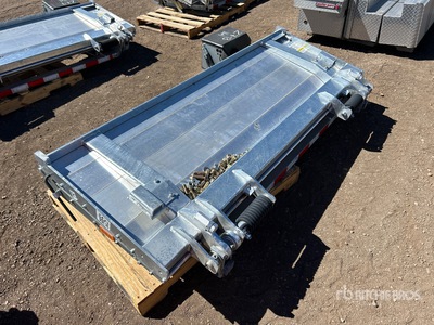 2024 Waltco HLF30 Hydraulic Tailgate