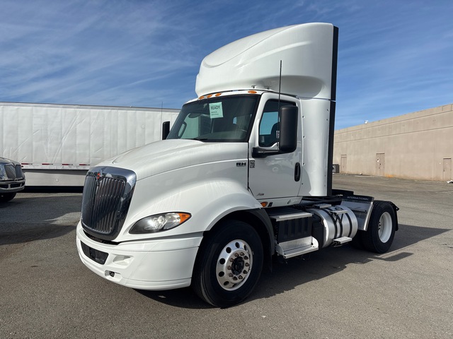 2018 International RH613 4x2 S/A Day Cab Truck Tractor