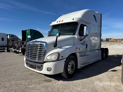 2016 Freightliner Cascadia 125 6x4 T/A Sleeper Truck Tractor
