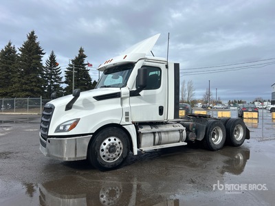 2021 Freightliner Cascadia 126 6x4 Cabeza Tractora Cabina Corta