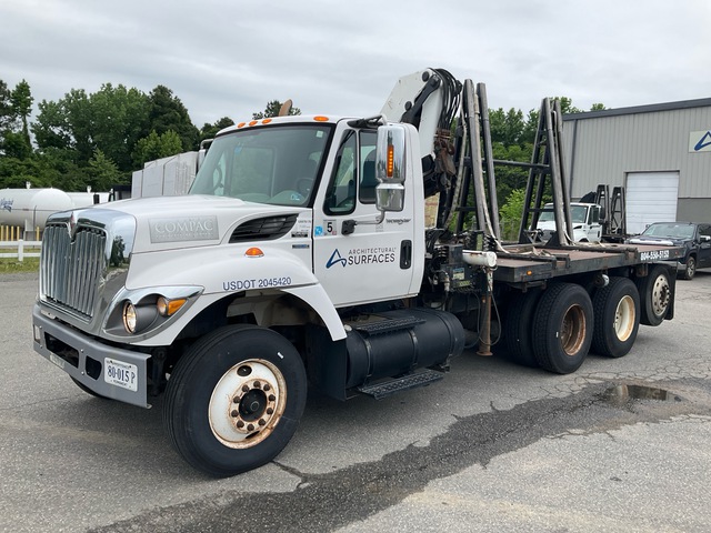 2006 IMT 12-89R 8155 lb Knuckle Boom on 2011 International 7500 8x4 Boom Truck