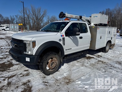 2019 Ford F-550 XL 4x4 Extended Cab Service Truck