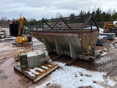 Western Hydraulic 10 ft Box Salt Spreader