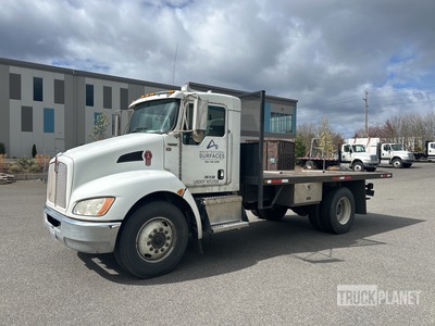 2008 Kenworth T300 4x2 Flatbed Truck