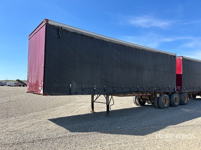 2001 Magnum 33 ft Tri/A Super B-Train Lead Curtain Side Trailer
