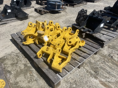 Quantity of 14 Quick Connects