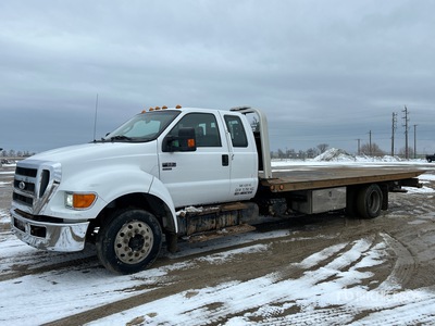 2011 Ford F-650 4x2 Extended Cab Rollback Truck