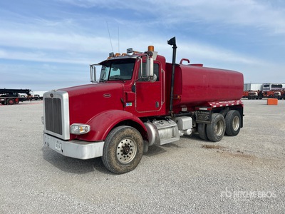 2009 Peterbilt 365 4000 gal 6x4 شاحنة مياه