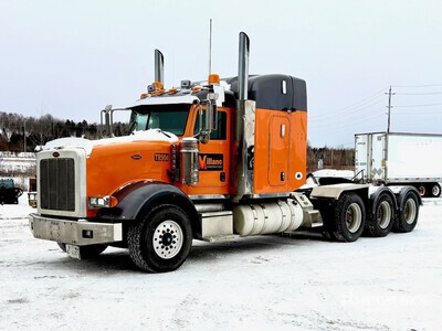2013 Peterbilt 367 Tri/A Sleeper Truck Tractor